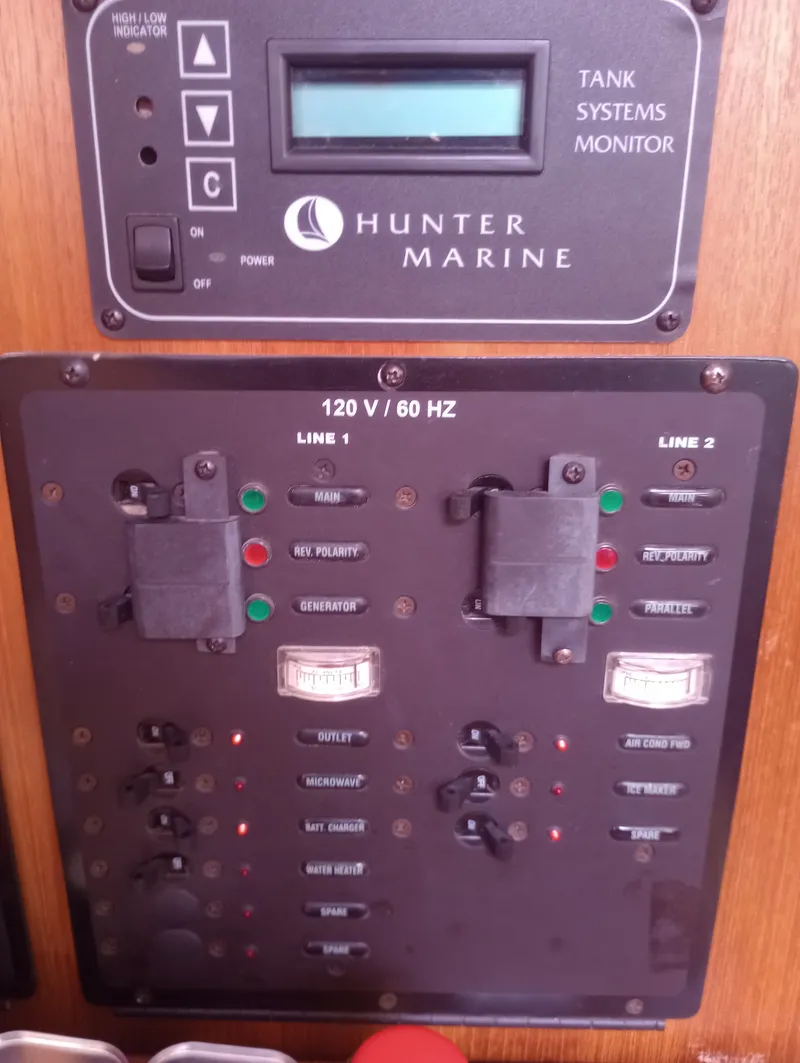Slide: The Image of Hunter 36 2005 - 36