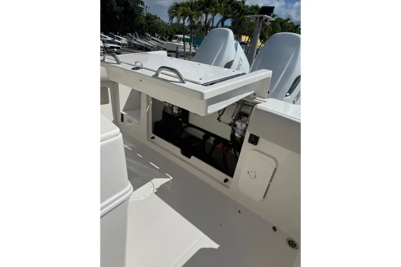 Slide: The Image of Manufacturer Provided Image: Top view of 2026 Sailfish 272 CC boat layout with seating and console. - 29
