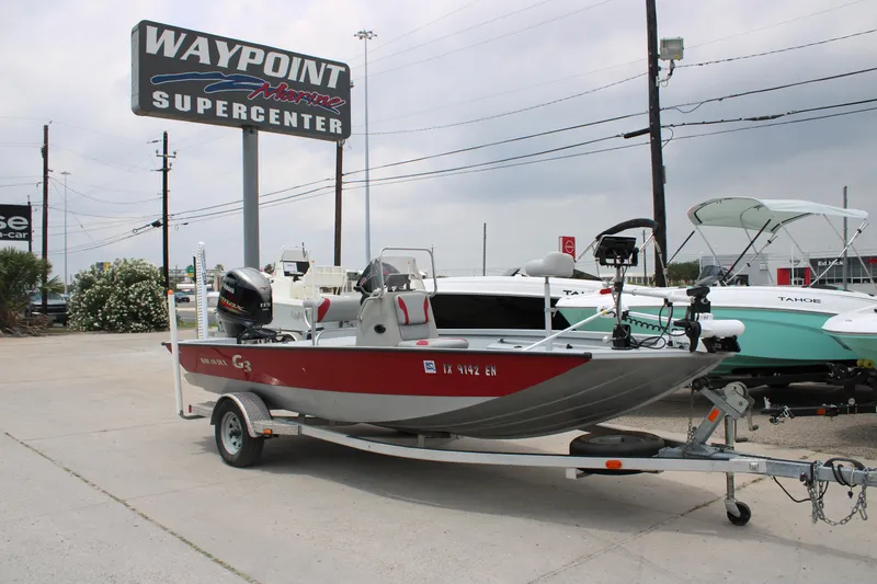 The Image of 2018 G3 Bay 18 DLX boat on trailer at Waypoint Marine Supercenter. - 0