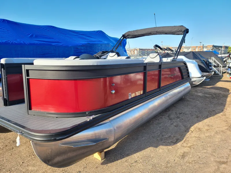 Slide: The Image of Flagship Discover D22CU With A 115HP Suzuki & Ultra Legs 2023 - 3