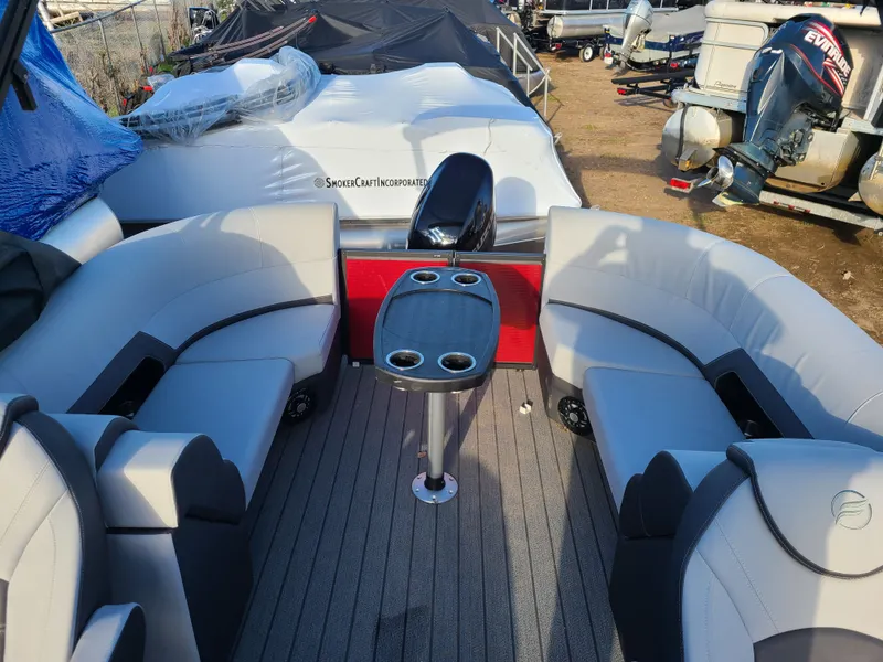 Slide: The Image of Flagship Discover D22CU With A 115HP Suzuki & Ultra Legs 2023 - 8