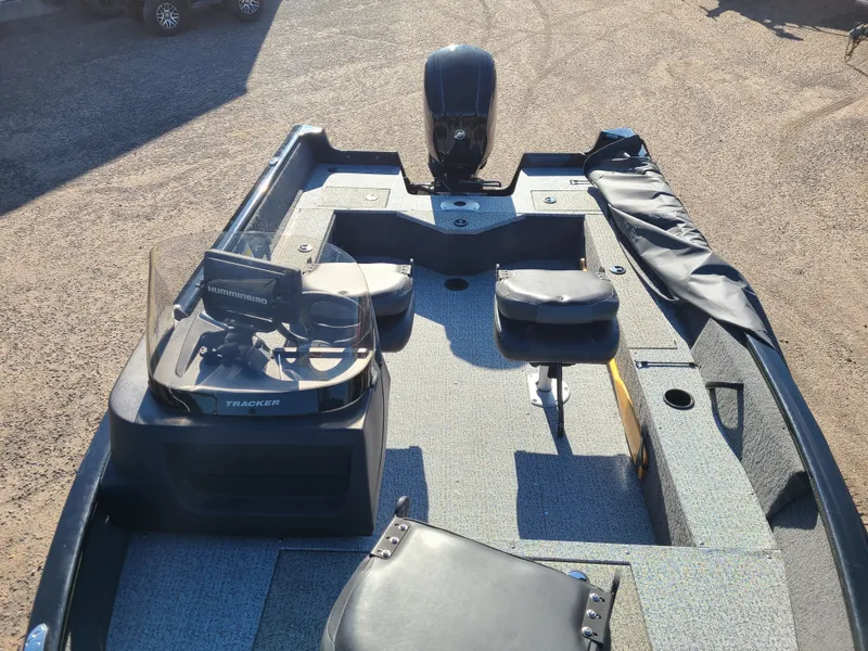 Slide: The Image of 2023 Tracker Pro Guide V16 SC boat with 75HP Mercury engine. - 6