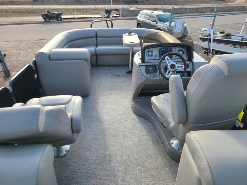 Slide: The Image of Premier 230 Sunsation RF With A 115HP Mercury Motor 2018 - 13