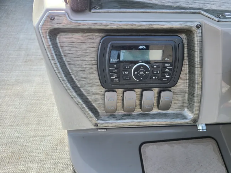 Slide: The Image of Premier 230 Sunsation RF With A 115HP Mercury Motor 2018 - 16