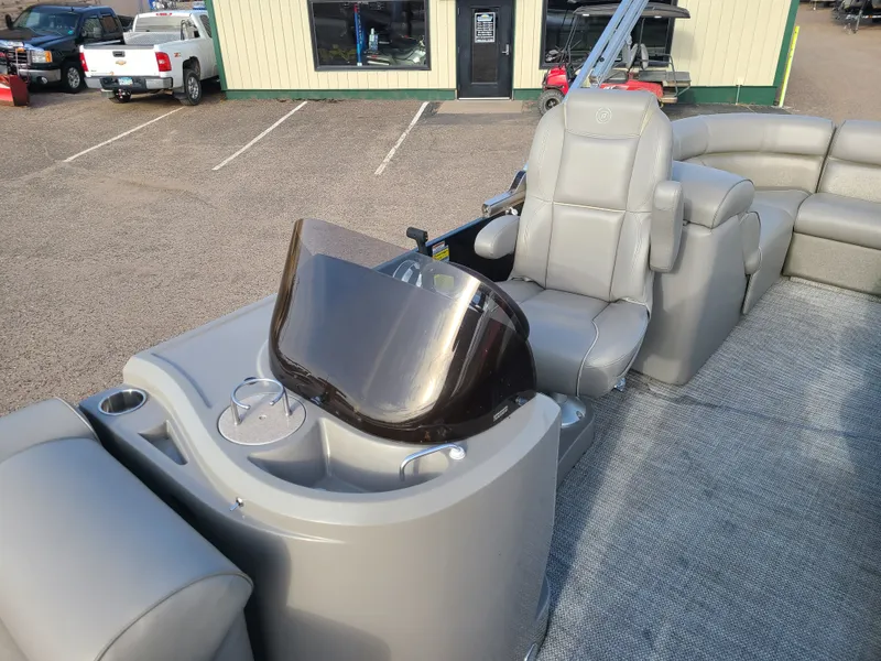 Slide: The Image of Premier 230 Sunsation RF With A 115HP Mercury Motor 2018 - 7