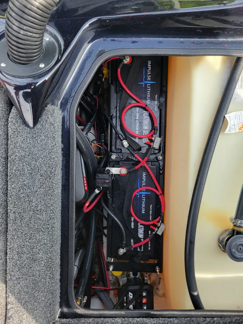 Slide: The Image of Lithium batteries in Bass Cat Jaguar 2025 boat. - 11