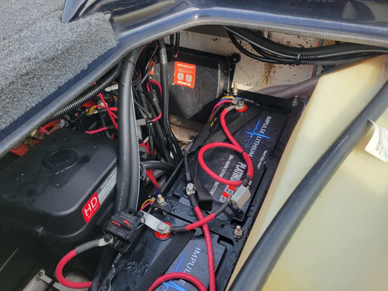 Slide: The Image of 2025 Bass Cat Jaguar boat battery and wiring. - 34