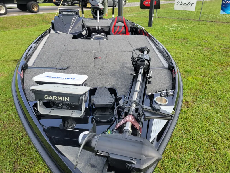 Slide: The Image of 2025 Bass Cat Jaguar boat with Garmin and Lowrance equipment. - 39