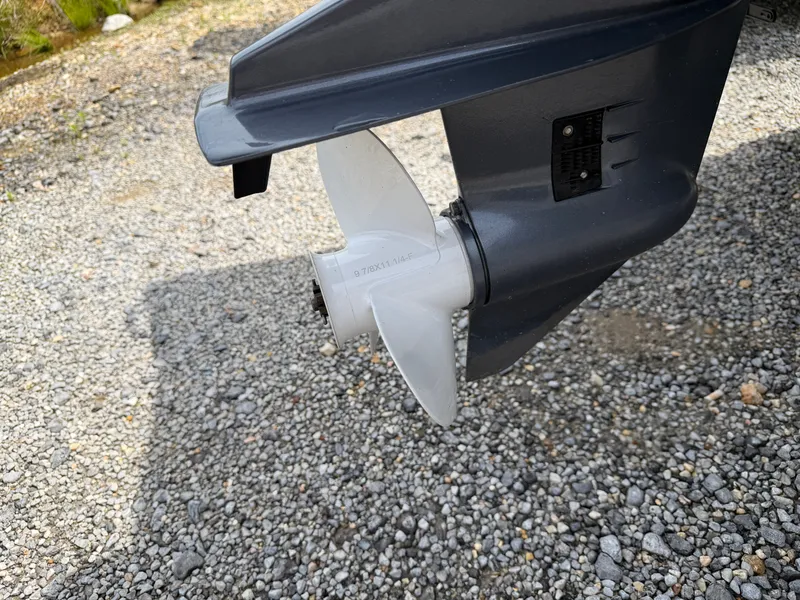 Slide: The Image of Boat propeller on gravel surface, G3 1544 Jon 2016. - 5