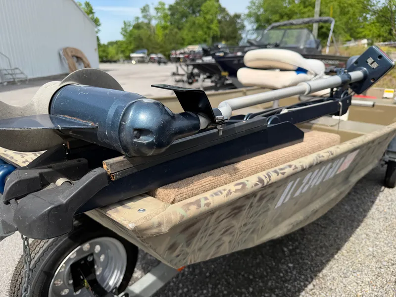 Slide: The Image of 2016 G3 1544 Jon boat with outboard motor on trailer. - 9