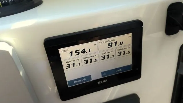 Slide: The Image of Parker Marine 2420 Sport Cabin 2025 - 9