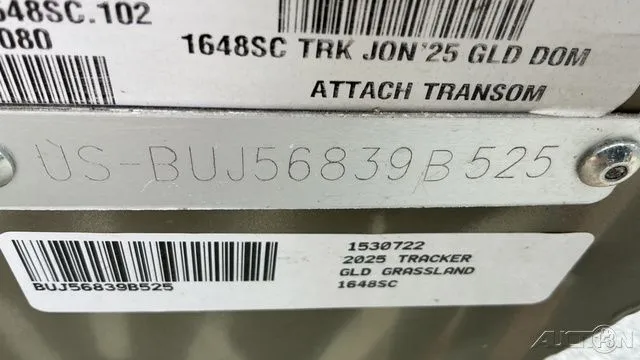 Slide: The Image of Serial number plate of 2025 Tracker GRIZZLY 1648 SC GRASSLAND CAMO. - 8