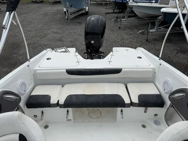 Slide: The Image of Interior of a 2018 Tahoe 550 TS boat with seating area. - 9