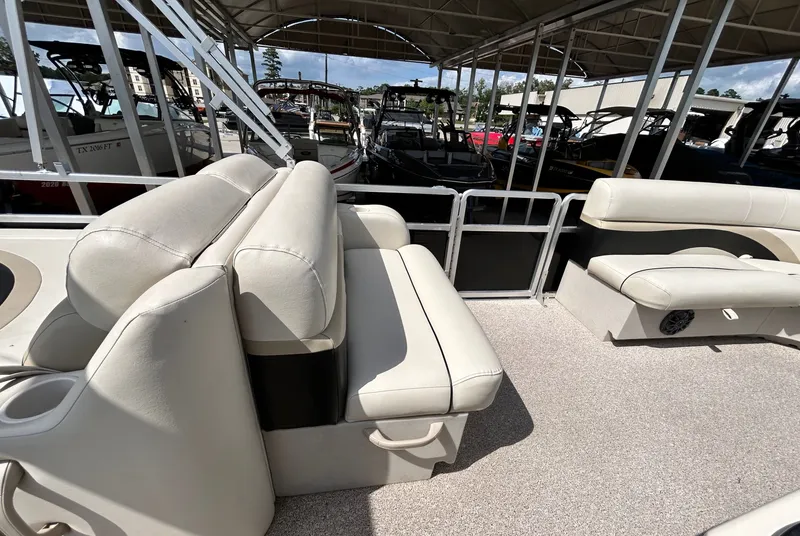 Slide: The Image of Interior of a 2012 Cypress Cay SEABREEZE 23 pontoon boat at the dock. - 30