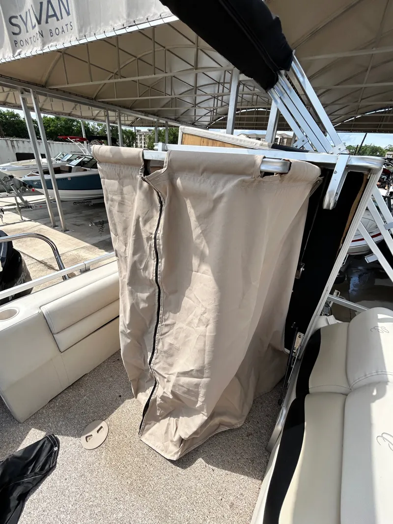 Slide: The Image of Cypress Cay SEABREEZE 23 2012 - 36