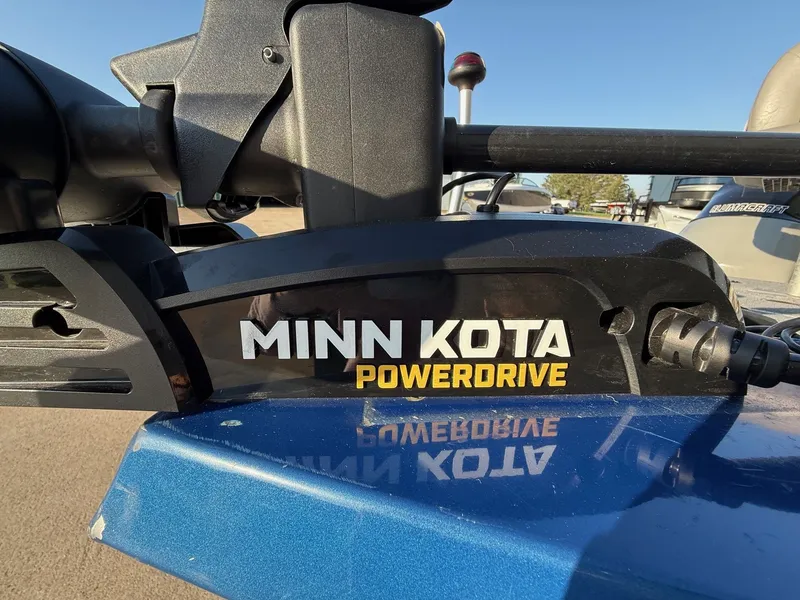 Slide: The Image of Minn Kota PowerDrive on 2009 Alumacraft Pro 175 boat. - 6