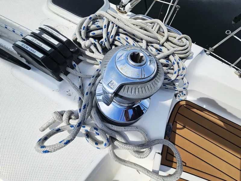 Slide: The Image of Hunter 41 Aft Cockpit 2007 - 7