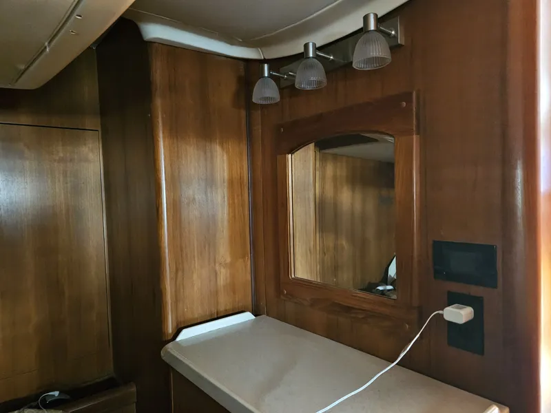 Slide: The Image of Hunter 41 Aft Cockpit 2007 - 43