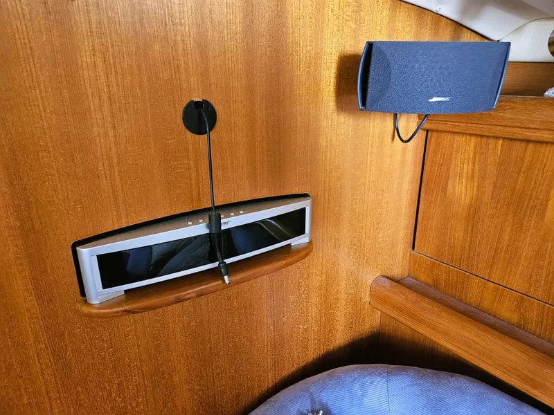 Slide: The Image of Hunter 41 Aft Cockpit 2007 - 20