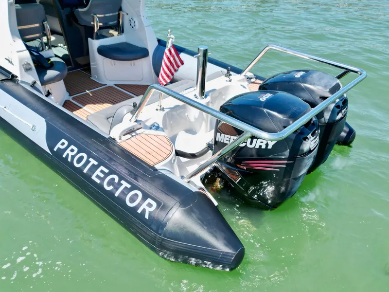 Slide: The Image of Protector Targa 28 2005 - 14