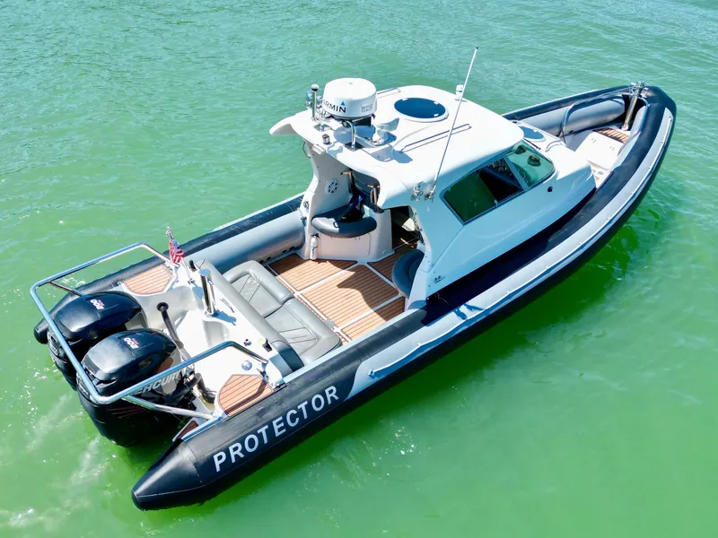 Slide: The Image of Protector Targa 28 2005 - 4