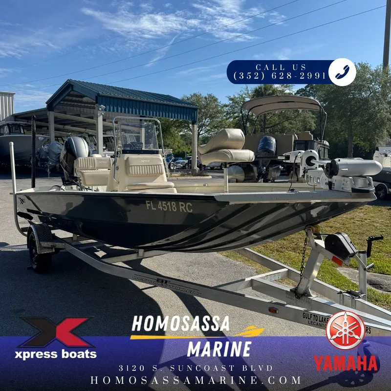 The Image of 2016 Xpress XP20CC boat at Homosassa Marine, Florida. - 1