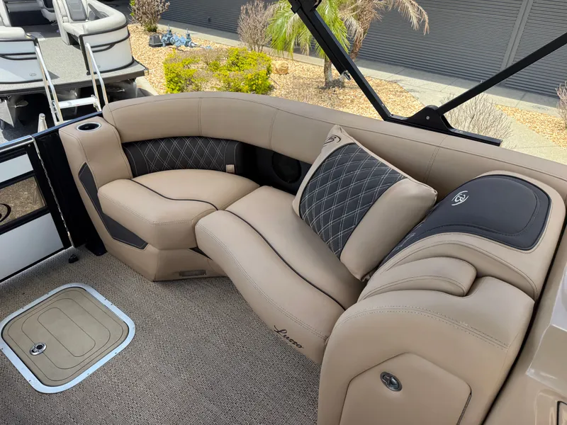 Slide: The Image of Luxurious seating in Barletta Lusso 25UE pontoon boat, 2023 model. - 13