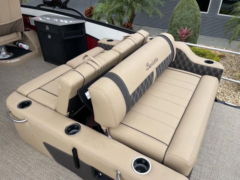 Slide: The Image of Luxurious seating in Barletta Lusso 25UE pontoon boat, 2023 model. - 21