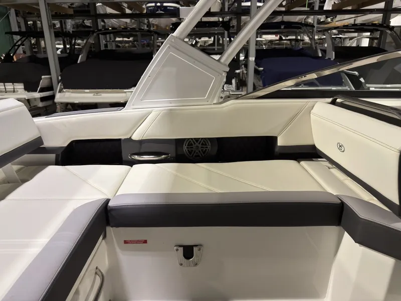 Slide: The Image of Interior of a 2022 Cobalt R6 boat with white seating. - 28