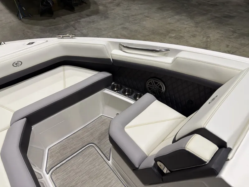 Slide: The Image of Interior of 2022 Cobalt R6 boat with luxurious seating. - 44