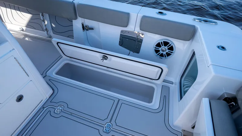 Slide: The Image of 2024 Sportsman Open 322 Center Console boat interior. - 25