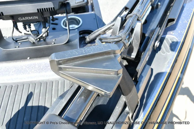 Slide: The Image of Garmin equipment on a 2013 Ranger Z520c Dual Console boat. - 32