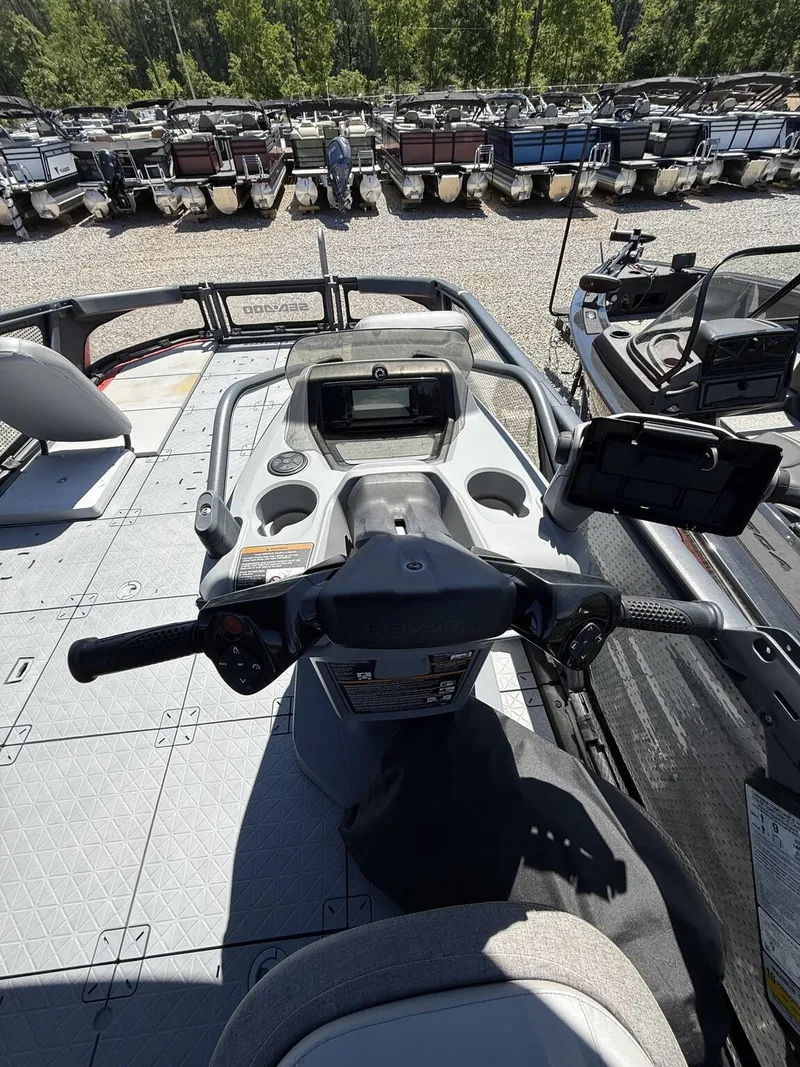 Slide: The Image of Interior view of 2023 Sea-Doo Switch Sport 21 Foot-230HP. - 6