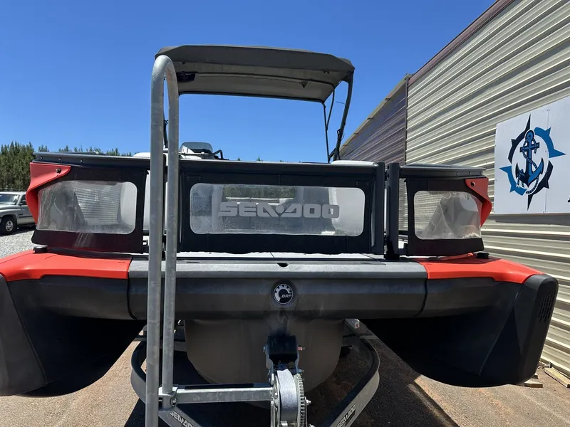 Slide: The Image of Sea-Doo Switch Sport 21 FOOT-230HP 2023 - 2