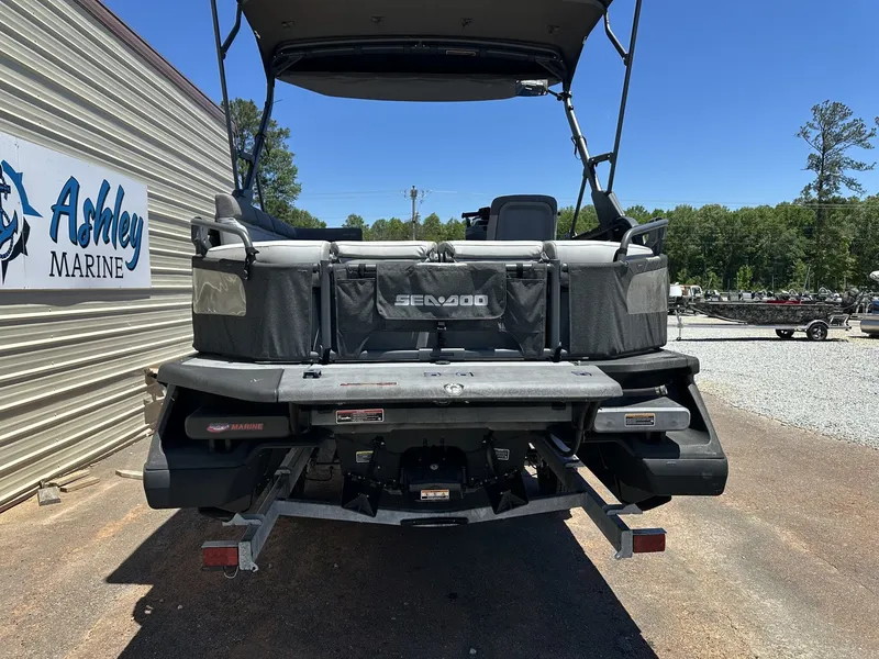 Slide: The Image of Sea-Doo Switch Sport 21 FOOT-230HP 2023 - 5