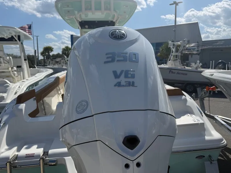 Slide: The Image of Key West 239 FSR 2026 with Yamaha 350 V6 engine. - 5