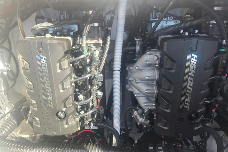 Slide: The Image of 2022 Yamaha Boats 212SD high output engines, showcasing advanced marine engineering. - 11