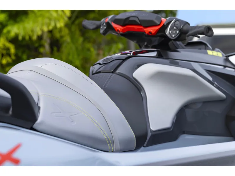 Slide: The Image of Sea-Doo RXT-X 325 Tech Package 2026 - 7