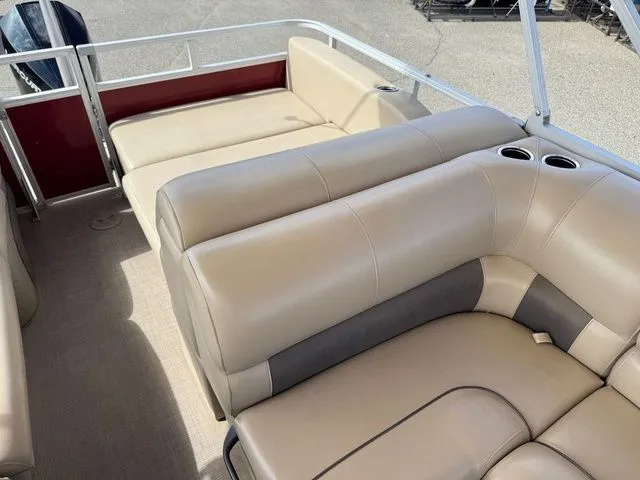 Slide: The Image of Sun Tracker Party Barge 22 RF XP3 2021 - 30