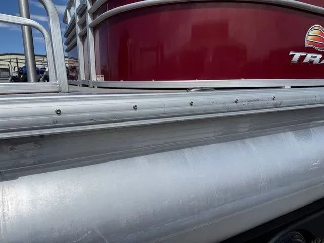 Slide: The Image of Sun Tracker Party Barge 22 RF XP3 2021 - 8