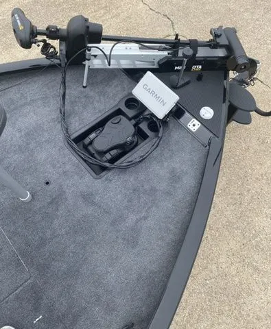 Slide: The Image of Tracker Savage 215 2026 - 11