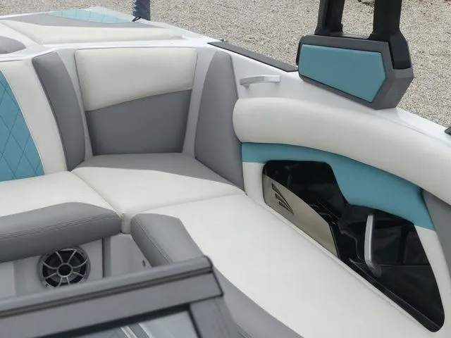 Slide: The Image of Tigé R20 2018 - 32