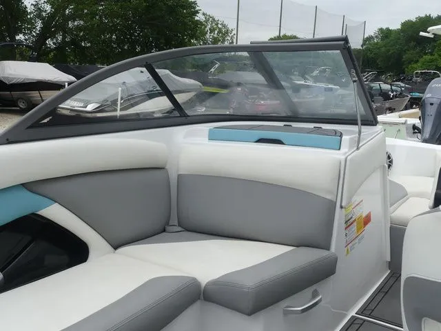 Slide: The Image of Tigé R20 2018 - 34