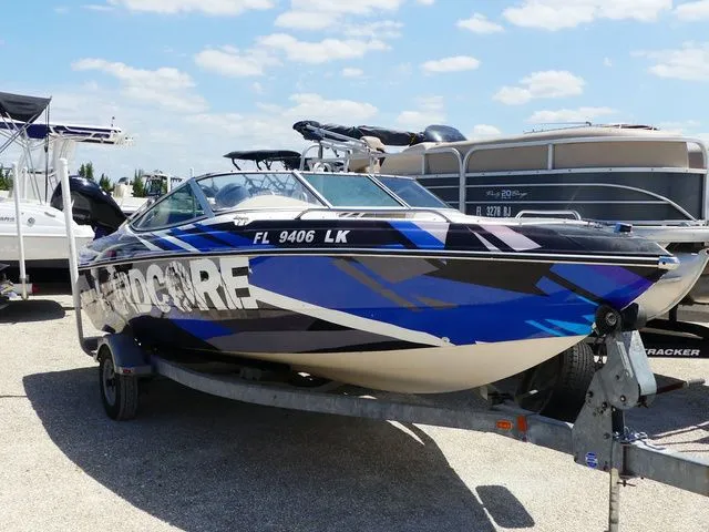 Slide: The Image of Stingray 190CS 2001 - 3