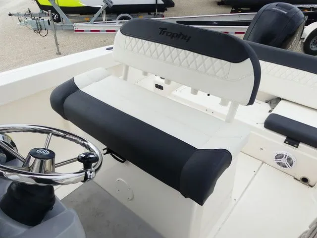 Slide: The Image of Bayliner T22CX 2020 - 13