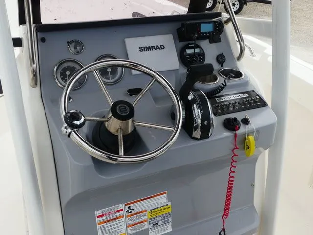 Slide: The Image of Bayliner T22CX 2020 - 14