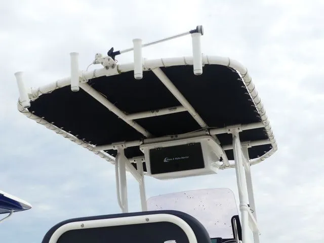 Slide: The Image of Bayliner T22CX 2020 - 17