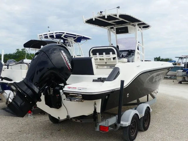 Slide: The Image of Bayliner T22CX 2020 - 4