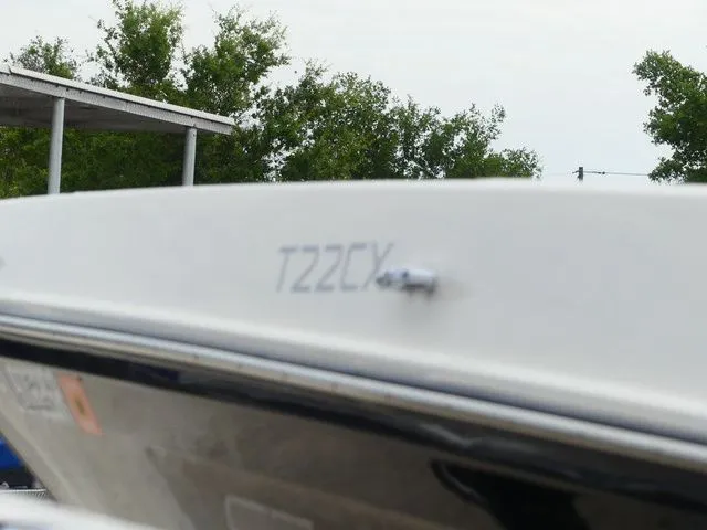 Slide: The Image of Bayliner T22CX 2020 - 8