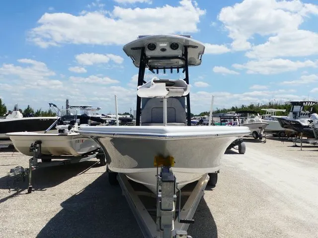 Slide: The Image of Sea Pro 248 Bay Series 2023 - 2